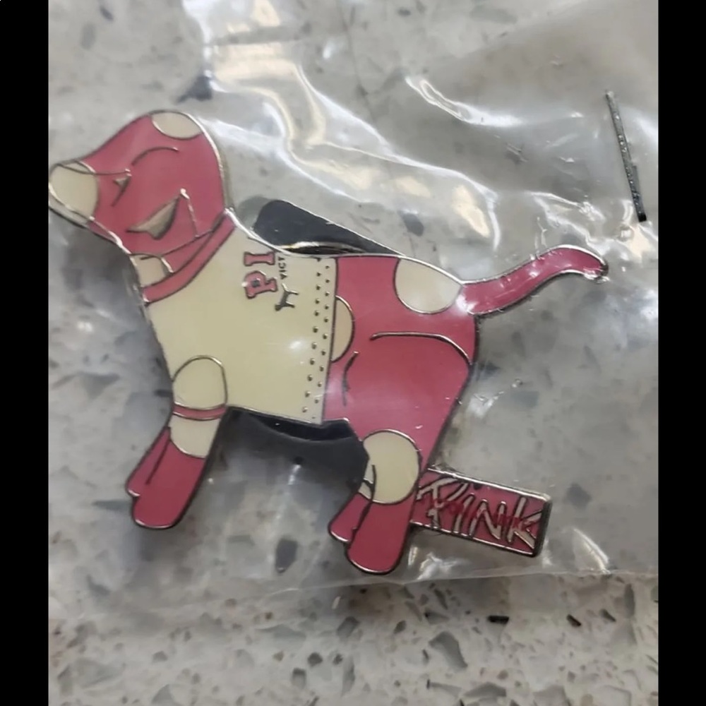 (ISO) I’m looking for this pin!!! (ISO)